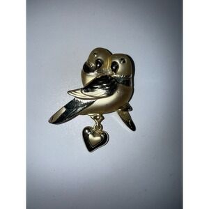 Gold Tone Love Birds with Dangling Heart Brooch signed‎ AJC